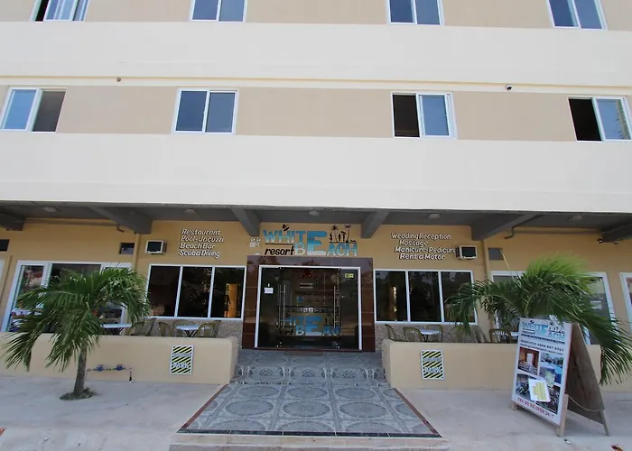 Aladin Beach Hotel 3*